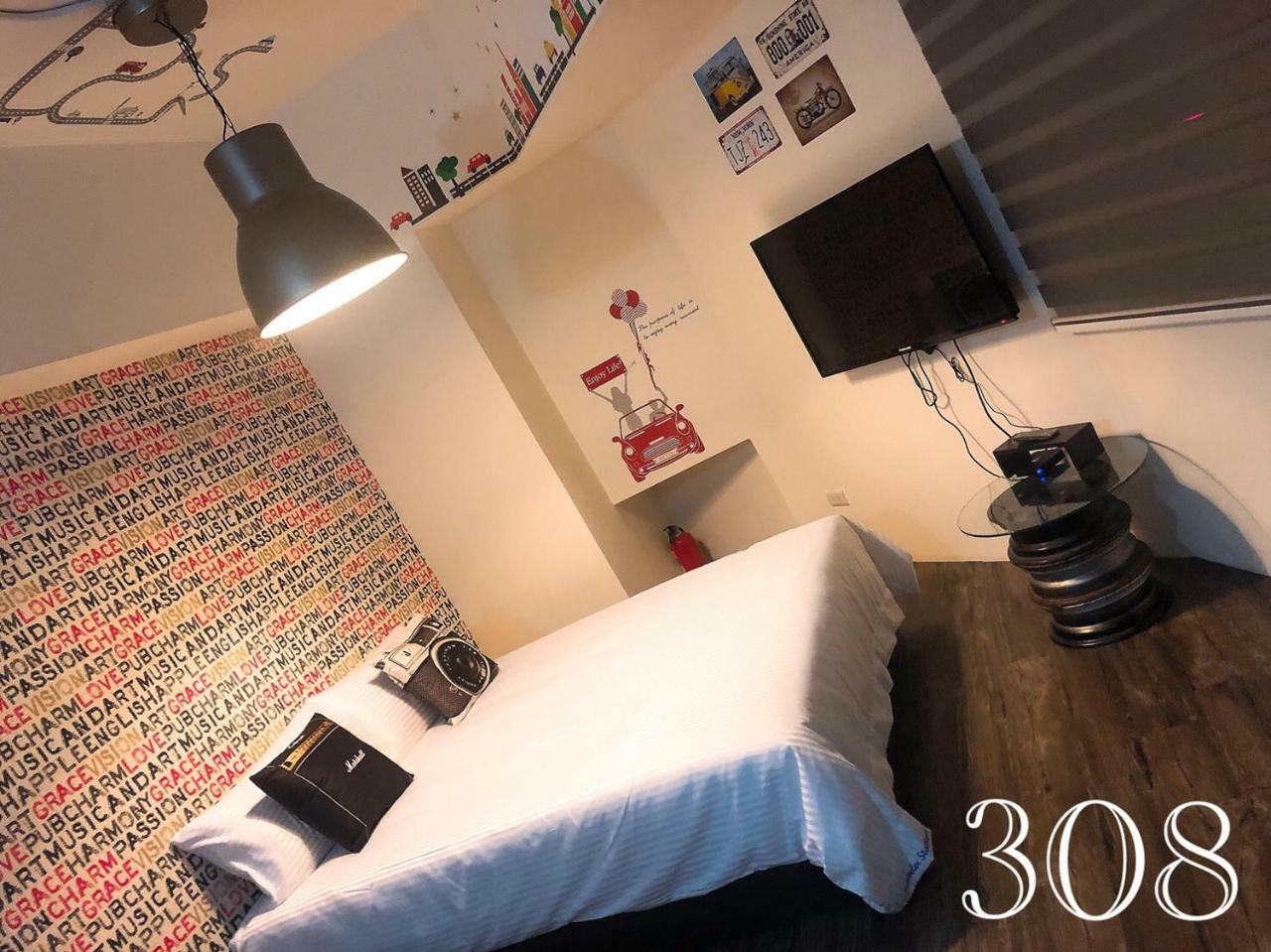 Traveler Station R15 Appartement Kaohsiung Buitenkant foto