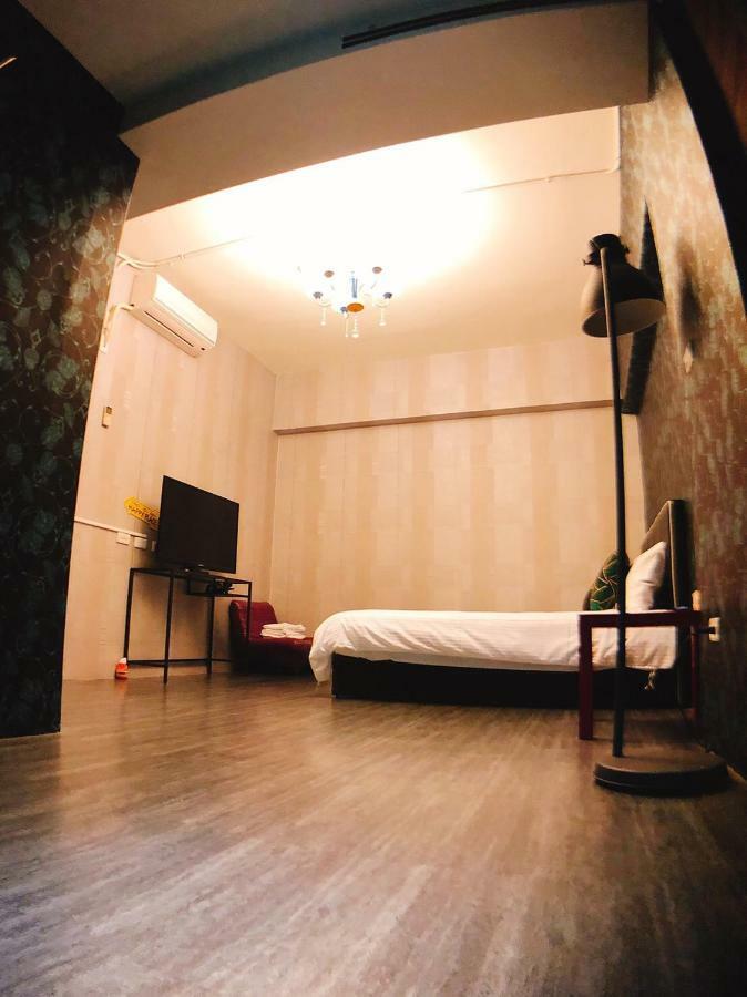 Traveler Station R15 Appartement Kaohsiung Buitenkant foto