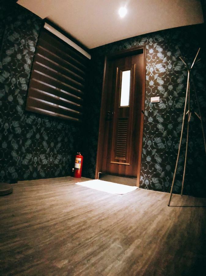 Traveler Station R15 Appartement Kaohsiung Buitenkant foto